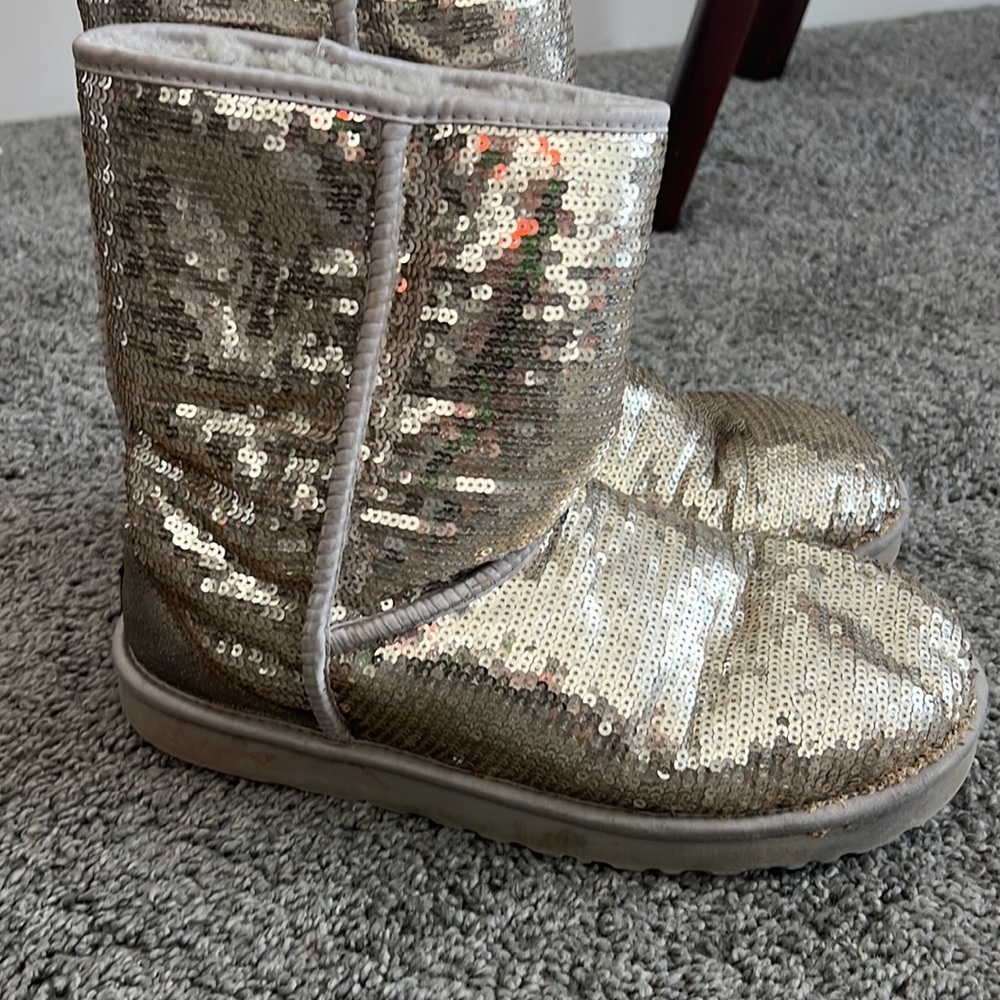 UGG GOLD SPARKLE BOOT